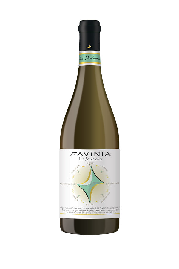 Il vino bianco della viticoltura eroica di mare Favinia La Muciara